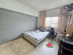 Blk 240 Jurong East Street 21 (Jurong East), HDB 5 Rooms #563721261